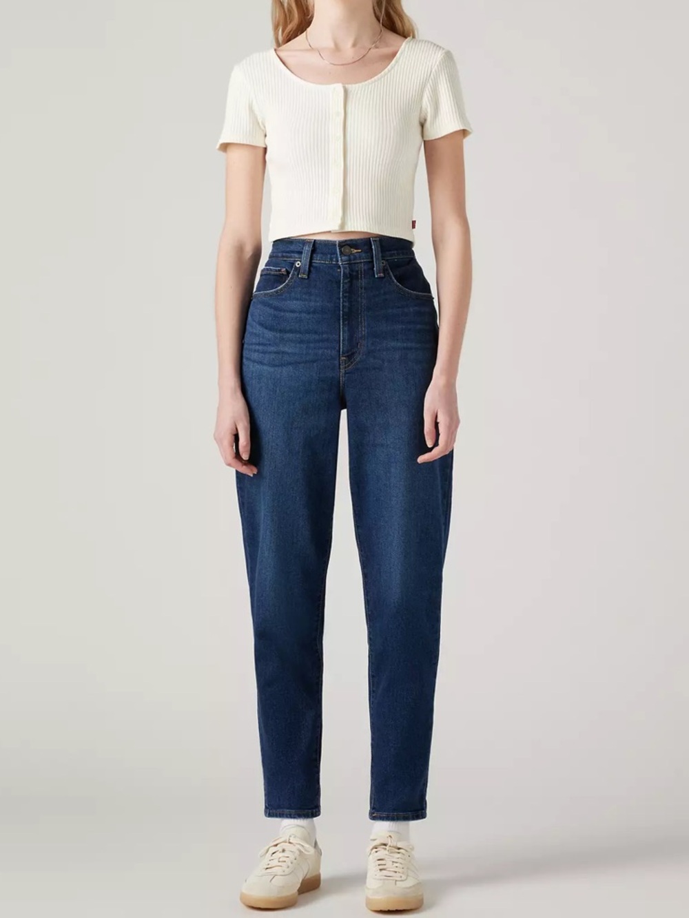 Levi’s High Waisted Mom Jeans Dark Wash Light Stretch Size 31